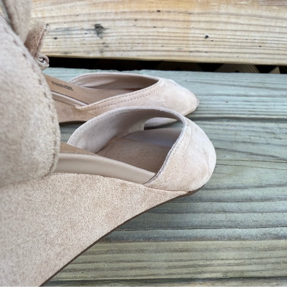 Clarks Suede Wedge Sandal Flores Raye Leather Ankle Strap Open Toe Sand Size 6.5 - Picture 13 of 15